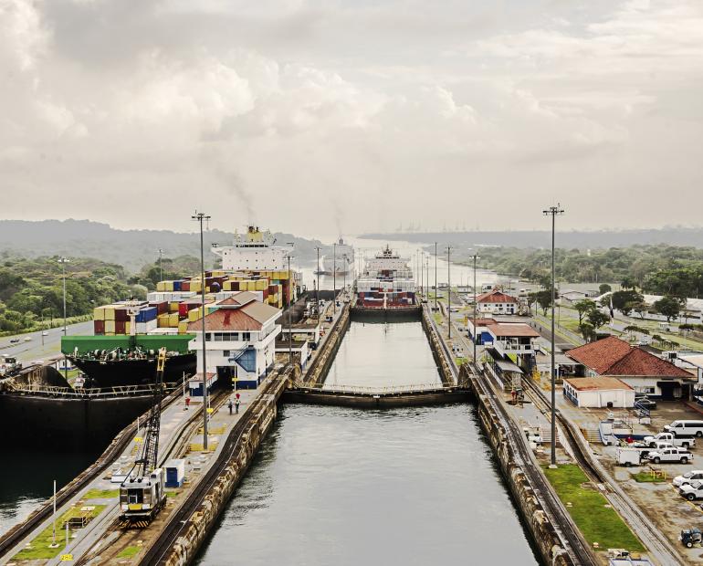 Del canal de Panamá