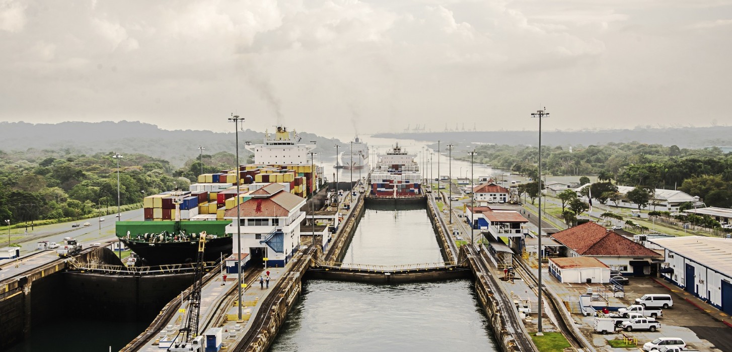 Del canal de Panamá