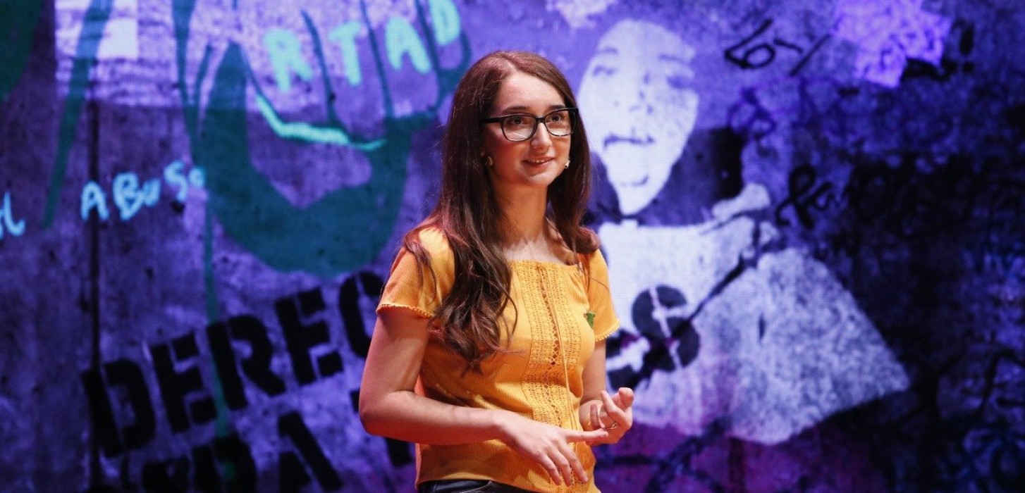Argentine activist Yael Crupnicoff during a TEDxRíodelaPlata talk