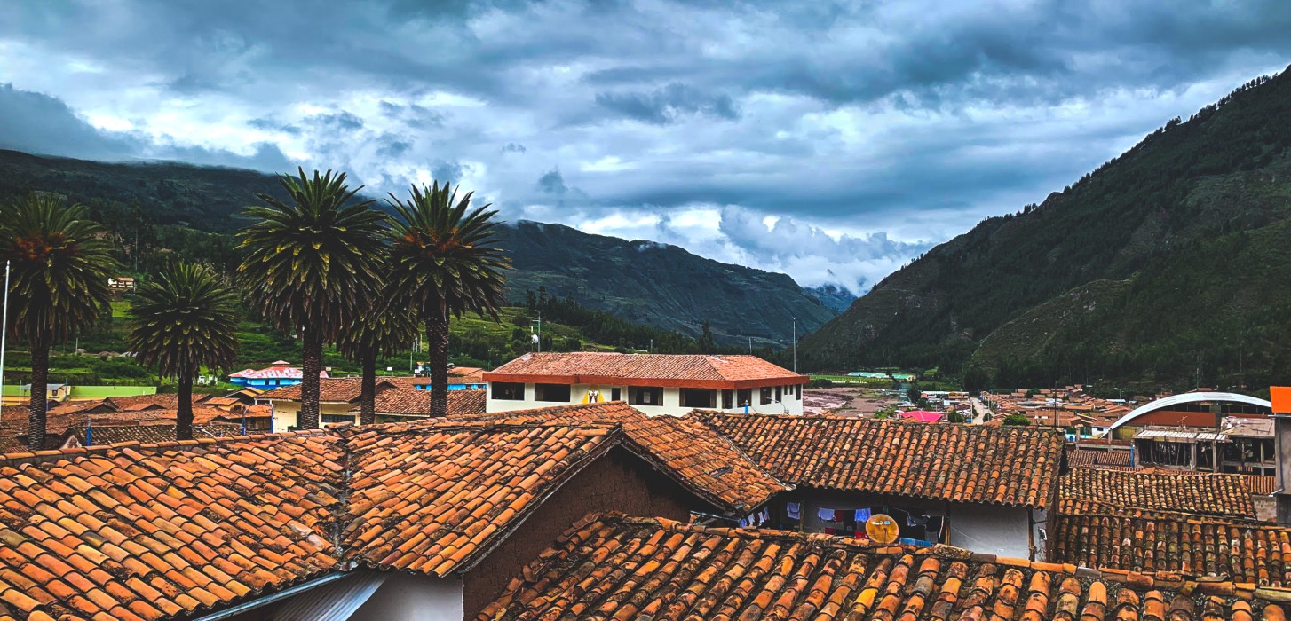 Vista del pueblo de Acomayo, Cusco - Perú.